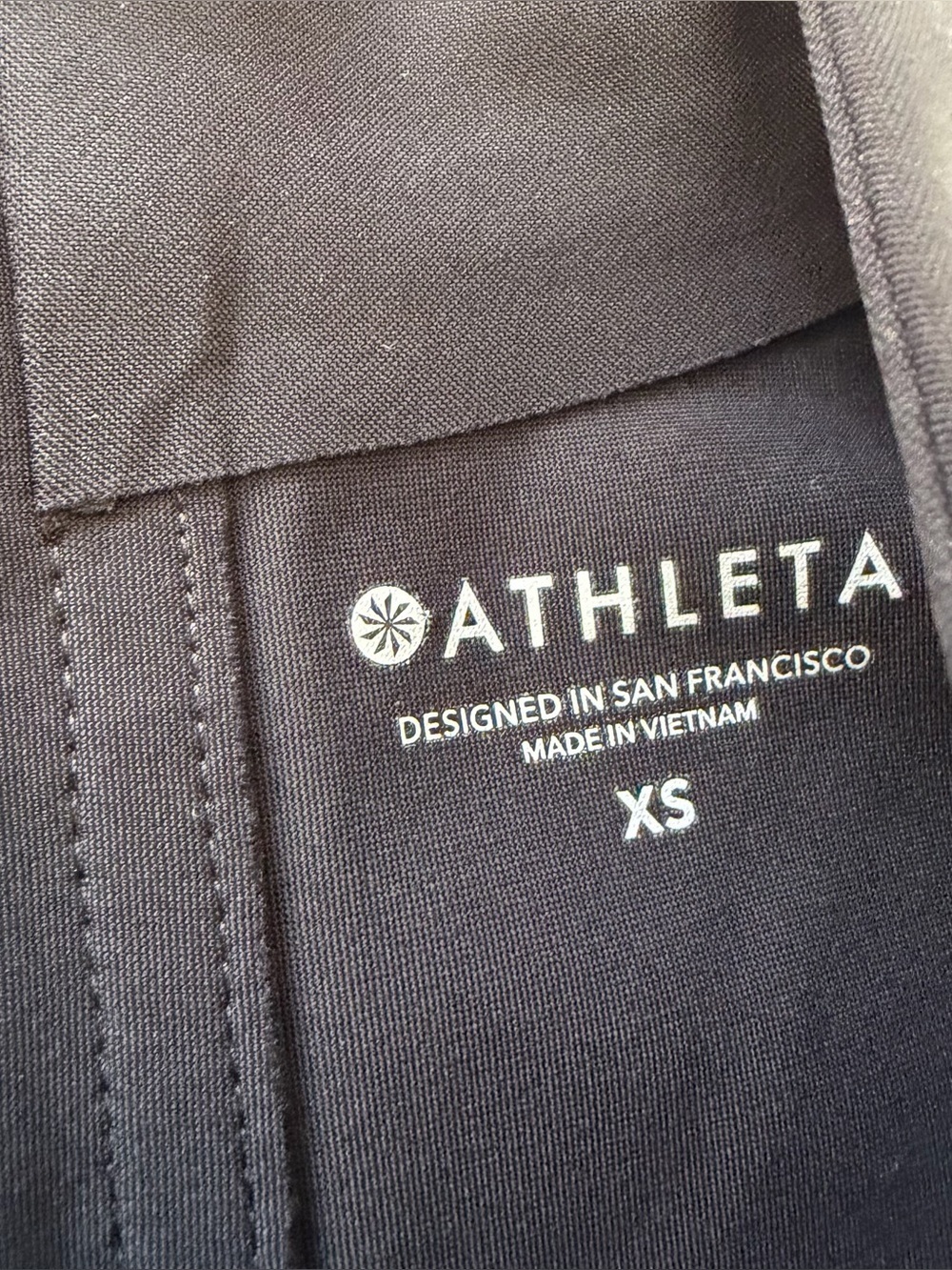 Athleta Interstellar Bike Tunic Shirt Womens XS UPF 50 Sleeveless Stretch - Picture 4 of 8